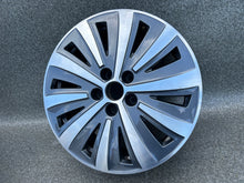 Load image into Gallery viewer, 1x Alufelge 17 Zoll 6.5" 5x112 3V0601025AH Skoda Superb Iii Rim Wheel FEL9496151675qr