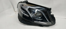 Laden Sie das Bild in den Galerie-Viewer, Frontscheinwerfer Mercedes-Benz W213 A2139069608 LED Rechts Headlight SCH4336368629vp