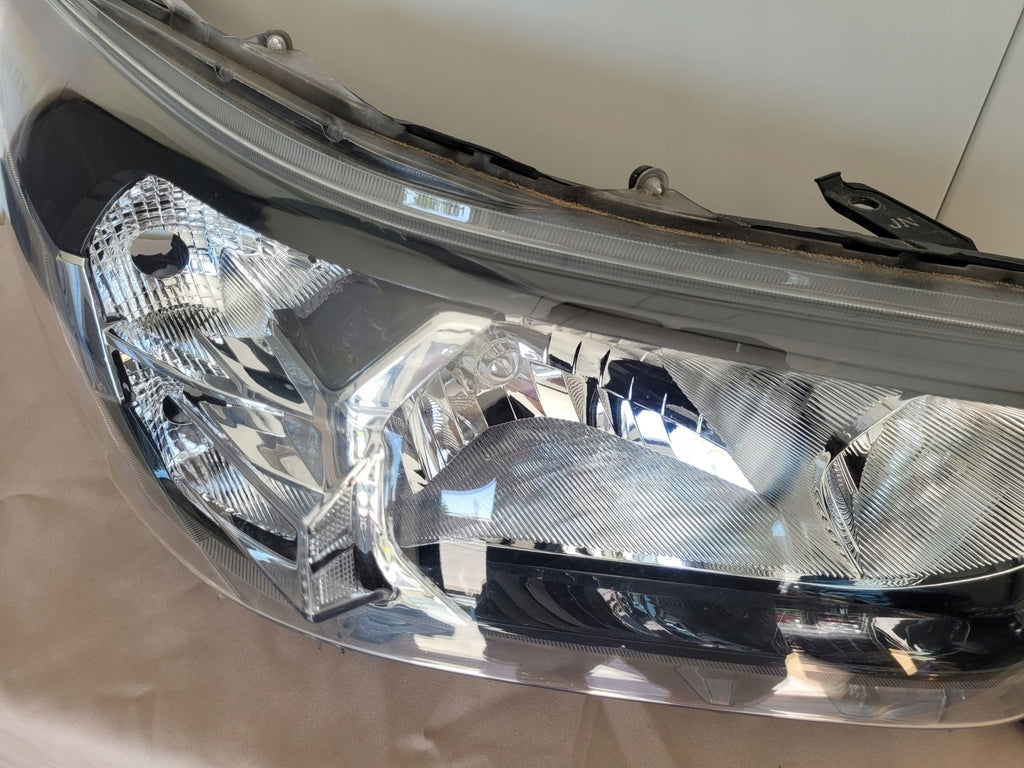 Frontscheinwerfer Toyota Hilux VIII 1EJ-923364-040 Rechts Scheinwerfer Headlight SCH3946517238hv