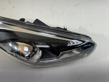 Laden Sie das Bild in den Galerie-Viewer, Frontscheinwerfer Kia Carens I Xenon Rechts Scheinwerfer Headlight SCH2973564712zq