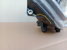 Laden Sie das Bild in den Galerie-Viewer, Frontscheinwerfer Iveco Daily IV 05802476874 Links Scheinwerfer Headlight SCH6891350086do