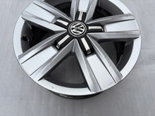 Laden Sie das Bild in den Galerie-Viewer, 1x Alufelge 17 Zoll 7.0" 5x120 7E0601025P VW Multivan Rim Wheel FEL4403134250lc