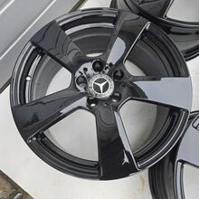 Laden Sie das Bild in den Galerie-Viewer, 4x Alufelge 18 Zoll 8.5" 5x112 48ET Glanz Schwarz A2124011402 Mercedes-Benz W212 FEL8032378297yq