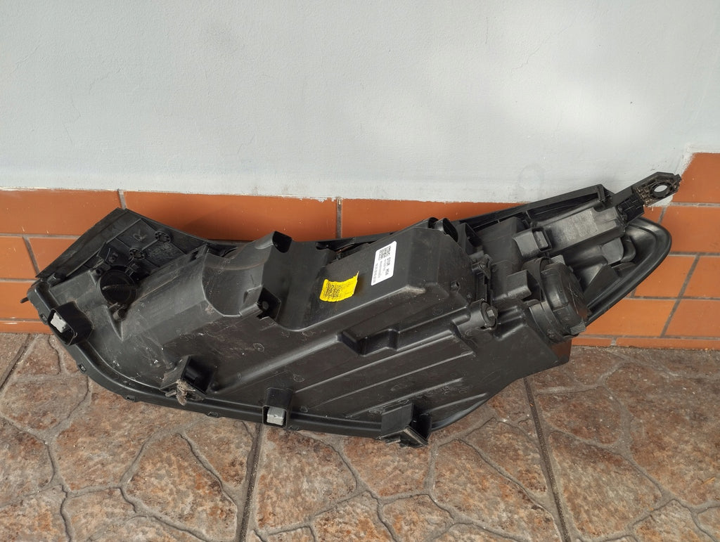 Frontscheinwerfer Hyundai Tucson 92101D7700 LED Ein Stück (Rechts oder Links)