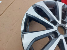 Laden Sie das Bild in den Galerie-Viewer, 1x Alufelge 16 Zoll 6.5&quot; 5x114.3 44ET 403007532R Renault Rim Wheel