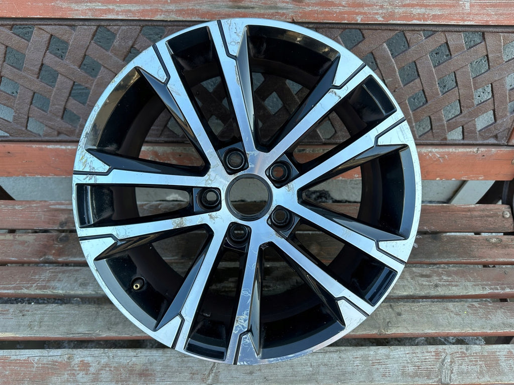 1x Alufelge 17 Zoll 7.0" 5x112 49ET 5G0601025AK VW Golf Vii Rim Wheel