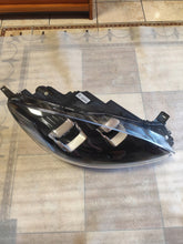 Laden Sie das Bild in den Galerie-Viewer, Frontscheinwerfer Ford Kuga LV4B-13E016-AS Rechts Scheinwerfer Headlight SCH8619120704vk