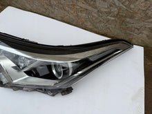 Laden Sie das Bild in den Galerie-Viewer, Frontscheinwerfer Toyota 81150-F4031-00 Links Scheinwerfer Headlight SCH4203512826xt
