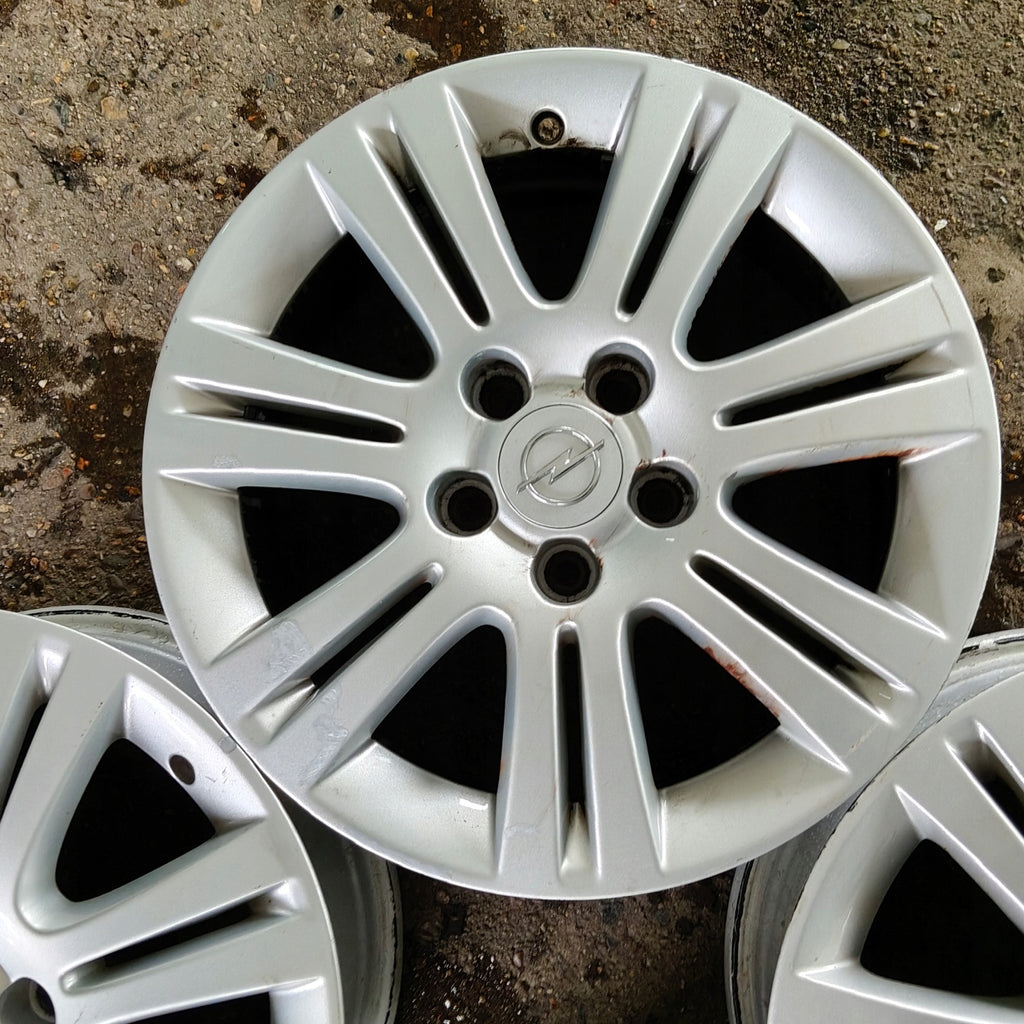 4x Alufelge 16 Zoll 6.5" 5x110 39ET Glanz Silber Opel Rim Wheel FEL1507553961ay