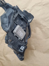 Laden Sie das Bild in den Galerie-Viewer, Frontscheinwerfer BMW 1EL164908-00 Rechts Scheinwerfer Headlight SCH8841529020ho