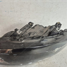 Load image into Gallery viewer, Frontscheinwerfer VW Polo 6R1941015E Links Scheinwerfer Headlight SCH3349379907ts