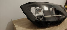 Load image into Gallery viewer, Frontscheinwerfer VW Transporter 7E1941006A Rechts Scheinwerfer Headlight