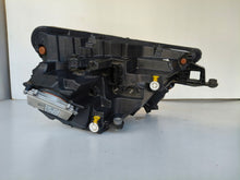Laden Sie das Bild in den Galerie-Viewer, Frontscheinwerfer Skoda Kamiq 658941015B Full LED Links Scheinwerfer Headlight SCH9404799188ys