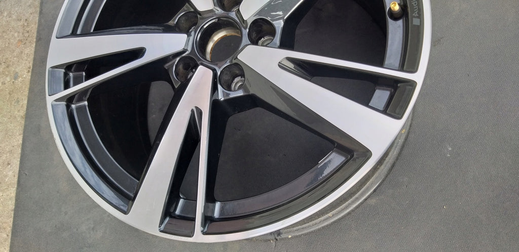 1x Alufelge 18 Zoll 8.0" 5x112 46ET Glanz Silber 8Y0601025N Audi A3 Mg Rim Wheel FEL3317956851fi