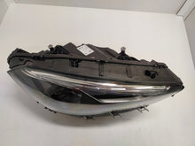 Laden Sie das Bild in den Galerie-Viewer, Frontscheinwerfer Mercedes-Benz W247 A2479064104 A2479064204 Ein Satz Headlight SCH4145323263qk