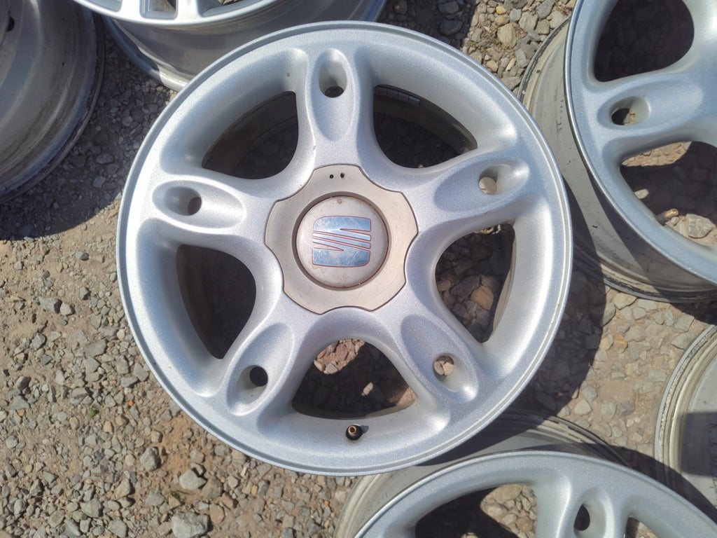 4x Alufelge 16 Zoll 6.5" 5x100 44 5ET Silber 1M0601025A Seat Rim Wheel FEL2740261690sw