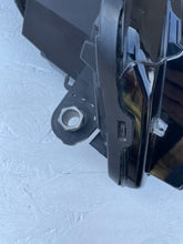 Load image into Gallery viewer, Frontscheinwerfer VW Golf VIII 5H1941005 LED Ein Stück (Rechts oder Links) SCH2591228474sl