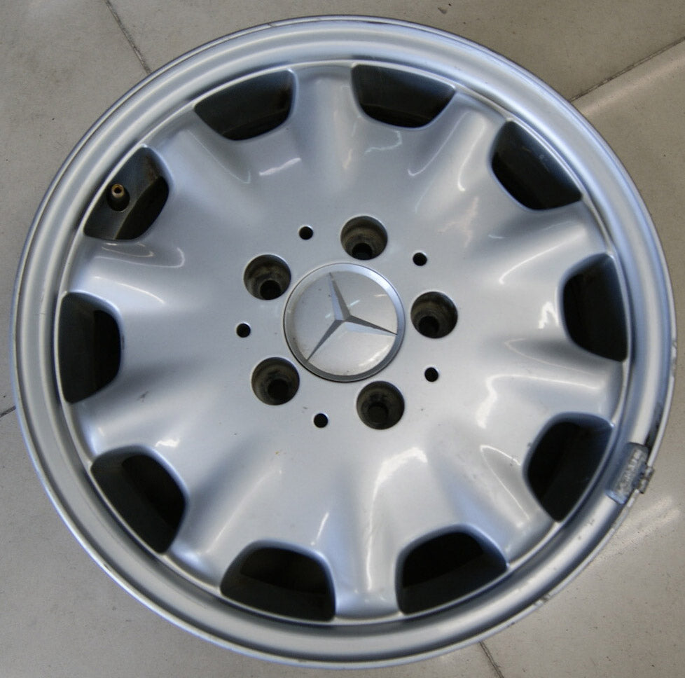 4x Alufelge 15 Zoll 7.0" 5x112 37ET Glanz Silber 2104010102 Mercedes-Benz W210