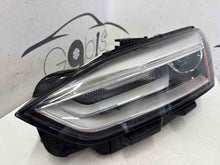 Laden Sie das Bild in den Galerie-Viewer, Frontscheinwerfer Audi A5 8W6941005E Ein Stück (Rechts oder Links) Headlight