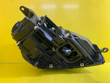 Laden Sie das Bild in den Galerie-Viewer, Frontscheinwerfer Mercedes-Benz Gle A1679065906 LED Rechts oder Links
