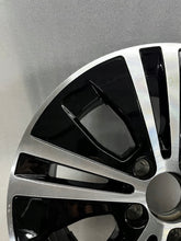 Laden Sie das Bild in den Galerie-Viewer, 1x Alufelge 17 Zoll 7.5&quot; 5x112 40ET Glanz A2134015100 Mercedes-Benz W213 S213