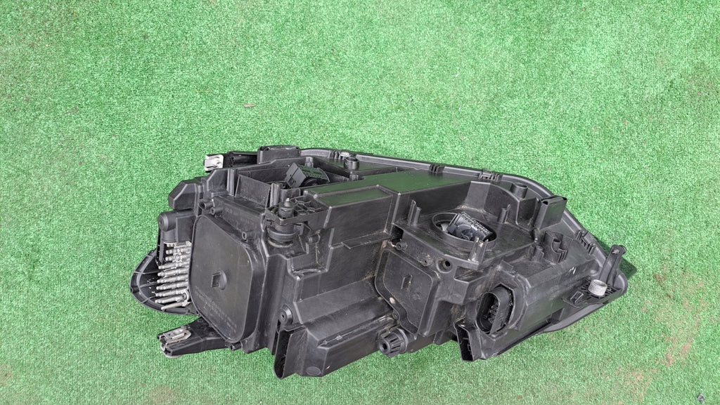 Frontscheinwerfer VW Touran 5TB941082A LED Rechts Scheinwerfer Headlight SCH3109538681ea
