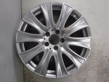 Laden Sie das Bild in den Galerie-Viewer, 1x Alufelge 18 Zoll 8.0" 5x112 41ET Glanz Silber A2224011902 Mercedes-Benz W222 FEL2007841834hw