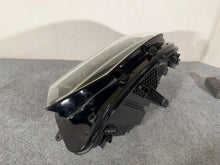 Laden Sie das Bild in den Galerie-Viewer, Frontscheinwerfer VW Tiguan 5NB941035C Links Scheinwerfer Headlight SCH3399775049gm