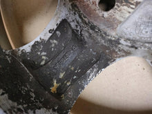 Load image into Gallery viewer, 1x Alufelge 15 Zoll 6.0" 5x114.3 529103A710 Hyundai Trajet Rim Wheel FEL5728888243ab