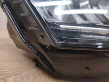 Laden Sie das Bild in den Galerie-Viewer, Frontscheinwerfer Skoda Octavia 5E4941016 Rechts Scheinwerfer Headlight SCH7256769070sq