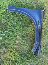 Laden Sie das Bild in den Galerie-Viewer, Kotflügel Mercedes-Benz Gla Amg A1568810214 Vorne Rechts Zum Streichen