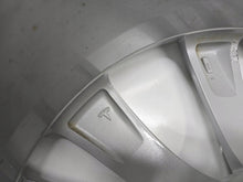 Laden Sie das Bild in den Galerie-Viewer, 1x Alufelge 19 Zoll 8.5" 5x120 35ET 102724100A Tesla Model X Rim Wheel FEL8600385983br