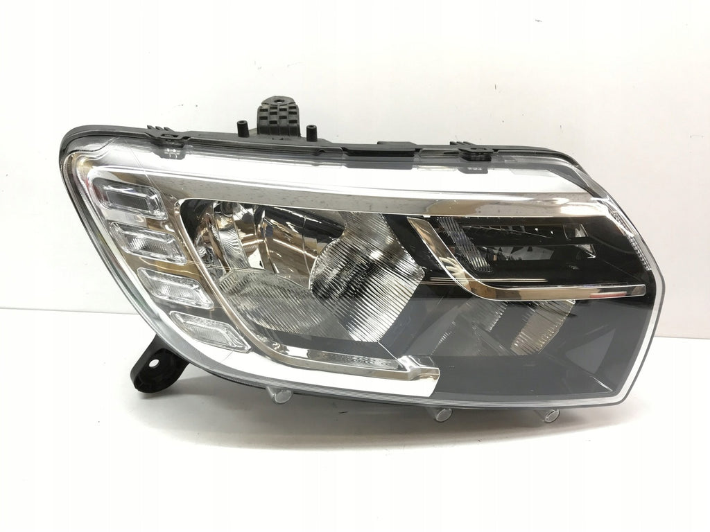Frontscheinwerfer Dacia Logan Sandero II 260108435R Rechts Headlight