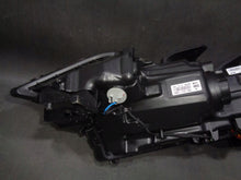 Laden Sie das Bild in den Galerie-Viewer, Frontscheinwerfer Mitsubishi Outlander III 8301C854 LED Rechts Headlight SCH6880146730da