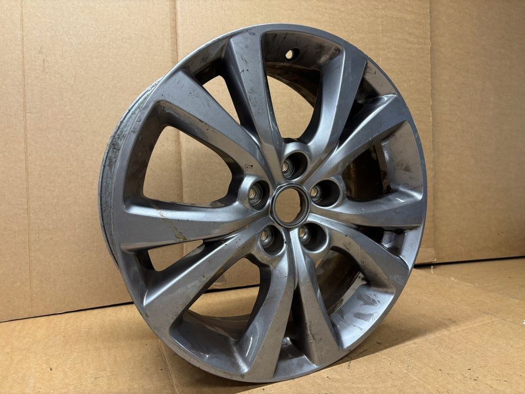 1x Alufelge 18 Zoll 7.0" 5x114.3 45ET Glanz Graphit 9965787080 Mazda Cx30 FEL6250234701we