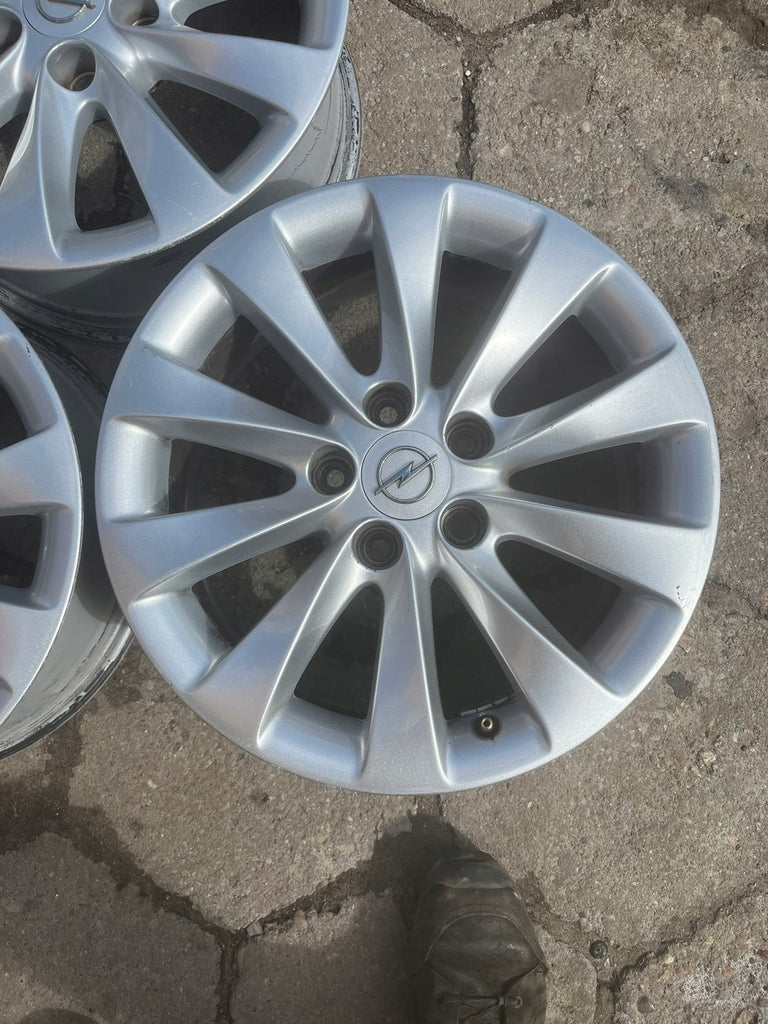 1x Alufelge 16 Zoll 6.5" 5x110 37ET 13346661 Opel Zafira B Meriva Rim Wheel