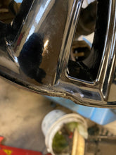 Laden Sie das Bild in den Galerie-Viewer, 1x Alufelge 17 Zoll 7.0&quot; 5x112 54ET Glanz Schwarz 6866366 Mini Rim Wheel