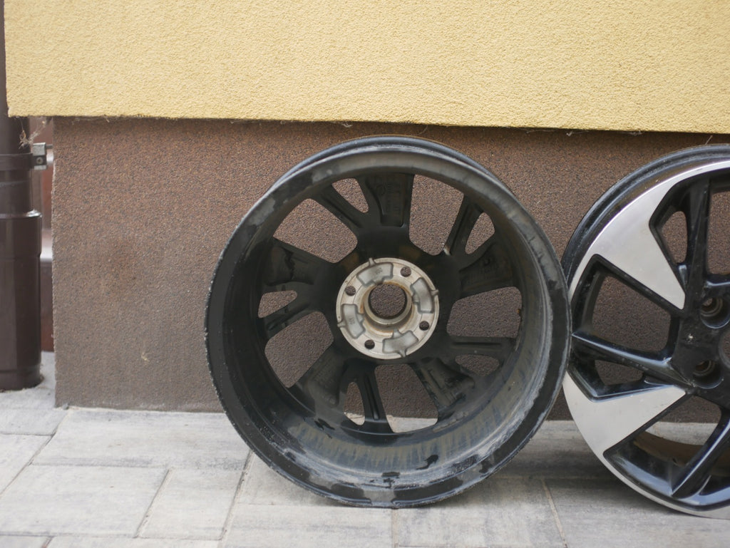 1x Alufelge 16 Zoll 6.5" 4x108 32ET Glanz Schwarz 9833892580 Opel Corsa F FEL2213010286sm