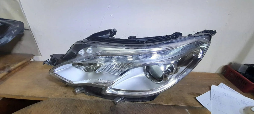 Frontscheinwerfer Peugeot 2008 LED Links Scheinwerfer Headlight SCH2647258622ps