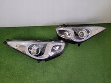 Laden Sie das Bild in den Galerie-Viewer, Frontscheinwerfer Hyundai I40 Q3507DF Links Scheinwerfer Headlight