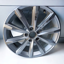 Load image into Gallery viewer, 1x Alufelge 17 Zoll 7.0&quot; 5x112 3G0601025D VW Passat B8 Rim Wheel