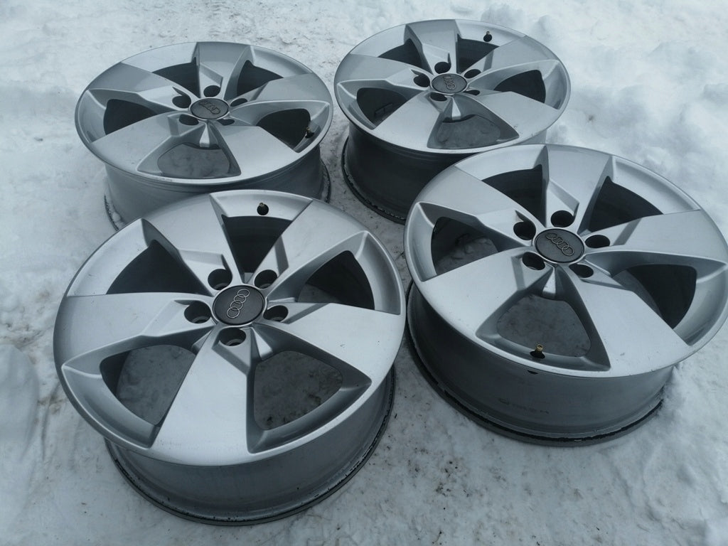 4x Alufelge 17 Zoll 7.0" 5x112 47ET Silber 8S0601025J Audi A6 A4 Rim Wheel FEL5219278112up