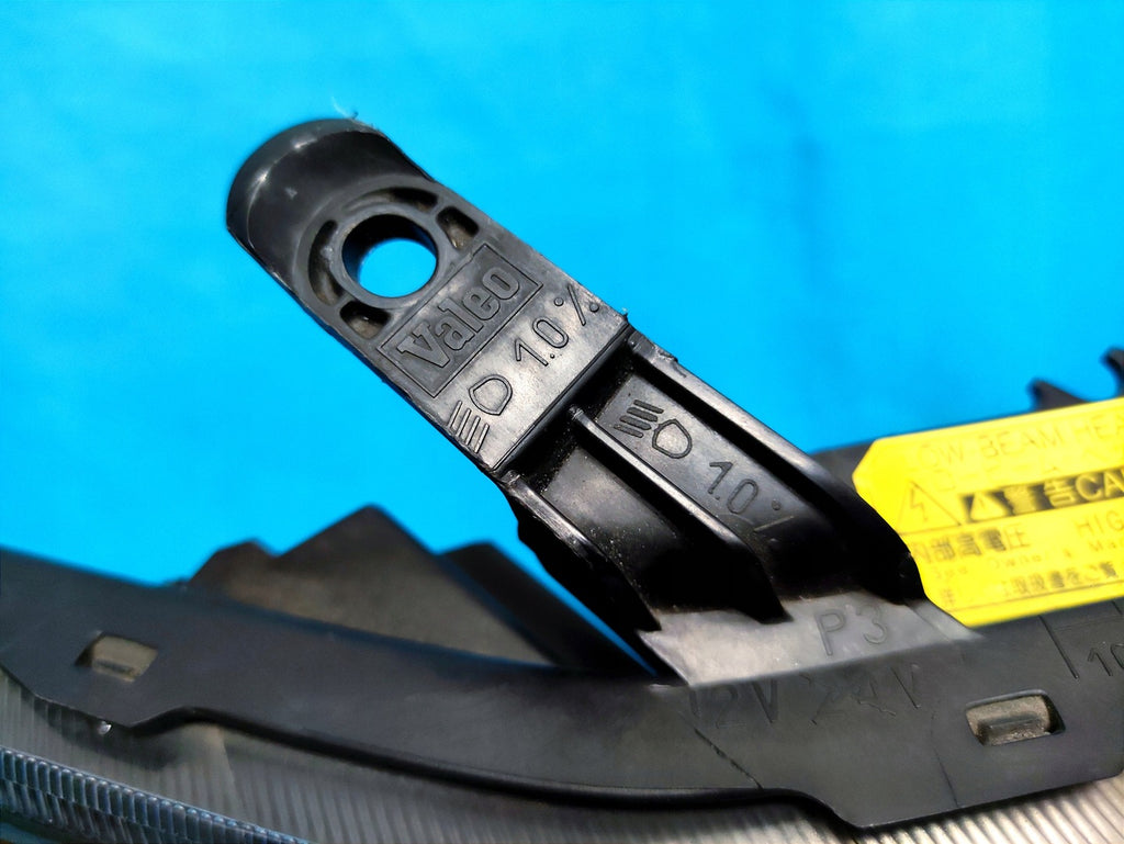 Frontscheinwerfer Toyota Auris 81110-02540 89901955 Xenon Rechts Headlight