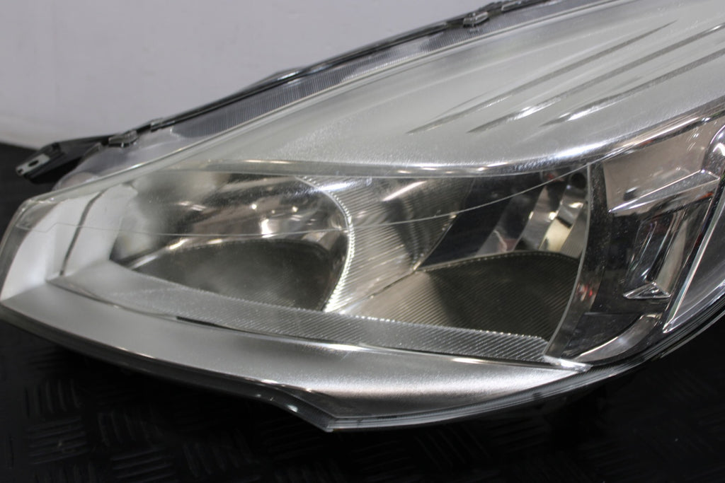 Frontscheinwerfer Ford Kuga CV44-13W030-AE Links Scheinwerfer Headlight SCH7156135926dd