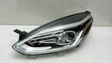 Laden Sie das Bild in den Galerie-Viewer, Frontscheinwerfer Ford Fiesta H1BB-13W030-CE LED Links Scheinwerfer Headlight