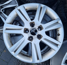 Laden Sie das Bild in den Galerie-Viewer, 1x Alufelge 17 Zoll 7.5" 5x112 45ET Glanz Silber 8K0601025B Audi A4 B8 Rim Wheel FEL8638424914by