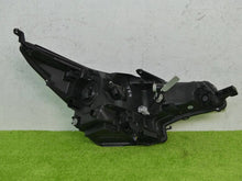 Load image into Gallery viewer, Frontscheinwerfer Toyota Avensis 99226-81017 Links Scheinwerfer Headlight SCH1757053311ur