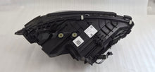 Laden Sie das Bild in den Galerie-Viewer, Frontscheinwerfer Mercedes-Benz W206 A2069060703 LED Links Headlight SCH4222173087xe