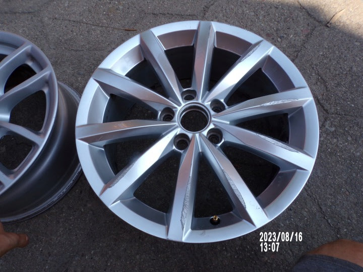 1x Alufelge 17 Zoll 7.0" 5x112 34ET Glanz Silber 5N0601025AN VW Tiguan Rim Wheel FEL4703638834yi