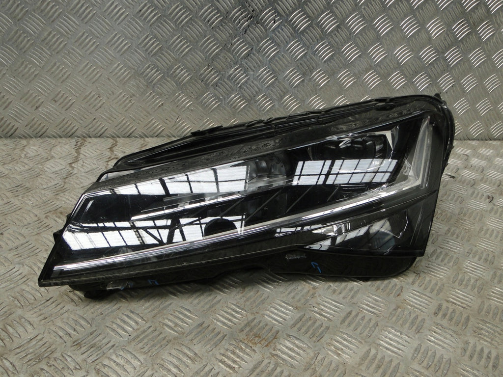 Frontscheinwerfer Skoda Superb III 3V1941015D Links Scheinwerfer Headlight SCH3896536109of